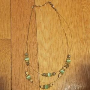 Necklace w green beads